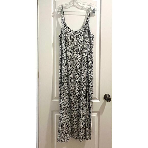 Everlane Summer Slip Dress in Mini Floral - Picture 6 of 11